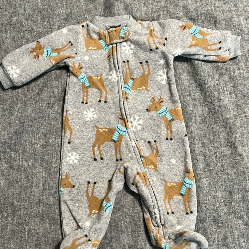 NB fleece footies